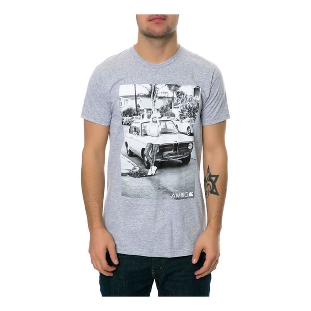 AMBIG Mens The Trusted Photo Graphic T-Shirt, NWT